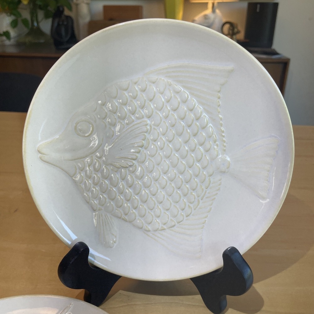 Set of 4 Pottery Barn Fish Plates 7" Salad/Dessert Plates Microwave Dishwasher